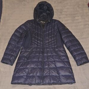Bernardo Navy Quilted Puffer Coat packable bag included